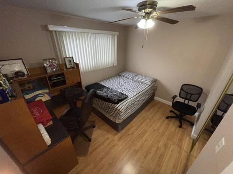 321 Dover Ln, Des Plaines, IL 60016 photo 10