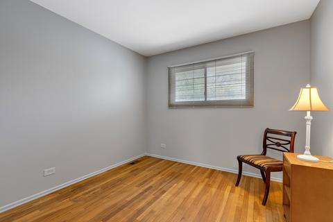 1505 Dennison Rd, Hoffman Estates, IL 60169 photo 13