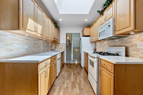 1505 Dennison Rd, Hoffman Estates, IL 60169 photo 7