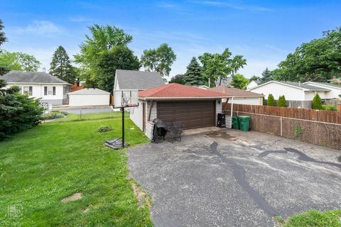 323 E 9th St, Lockport, IL 60441 photo 16