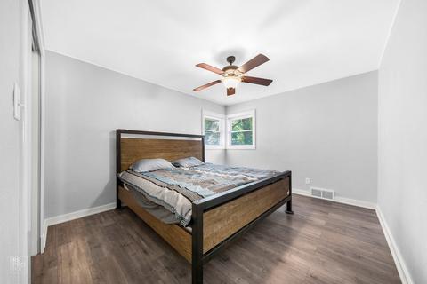 323 E 9th St, Lockport, IL 60441 photo 9