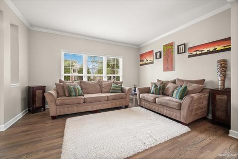 1081 Grayhawk Dr, Algonquin, IL 60102 photo 3
