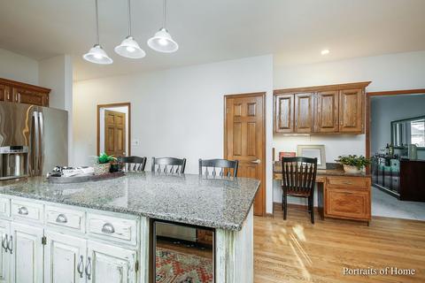 125 Danada Dr, Wheaton, IL 60189 photo 11