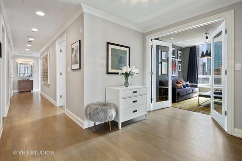 10 E Delaware Pl #19B, Chicago, IL 60611 photo 14