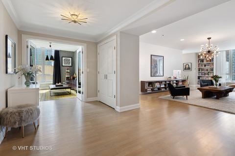 10 E Delaware Pl #19B, Chicago, IL 60611 photo 3