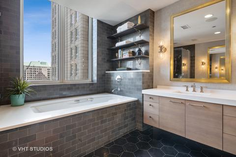 10 E Delaware Pl #19B, Chicago, IL 60611 photo 19