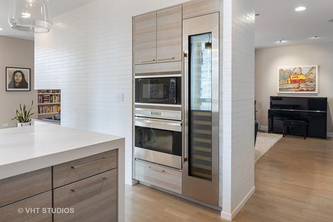 10 E Delaware Pl #19B, Chicago, IL 60611 photo 11