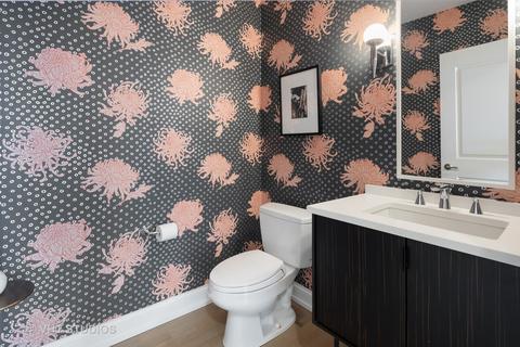 10 E Delaware Pl #19B, Chicago, IL 60611 photo 25