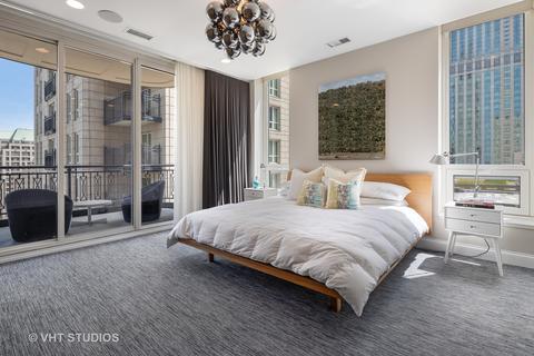 10 E Delaware Pl #19B, Chicago, IL 60611 photo 16