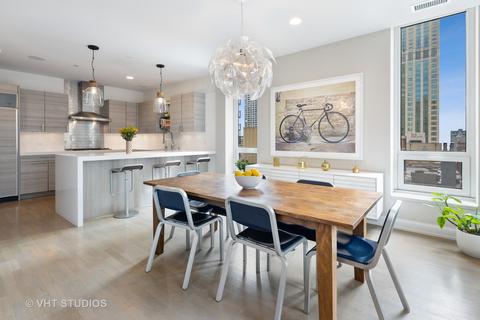 10 E Delaware Pl #19B, Chicago, IL 60611 photo 9