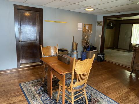 107 W 6th St, Gridley, IL 61744 photo 4