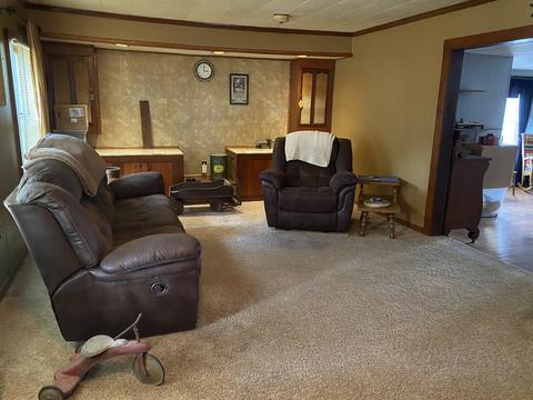 107 W 6th St, Gridley, IL 61744 photo 2