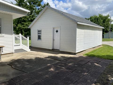 107 W 6th St, Gridley, IL 61744 photo 21