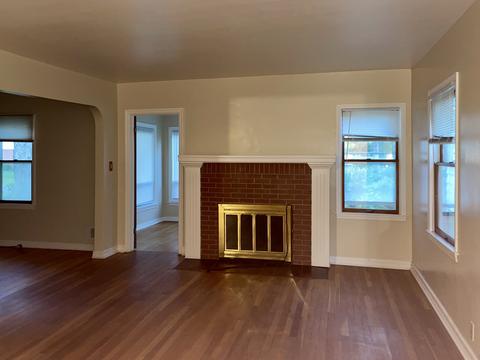 244 Central Ave, Aurora, IL 60506 photo 4