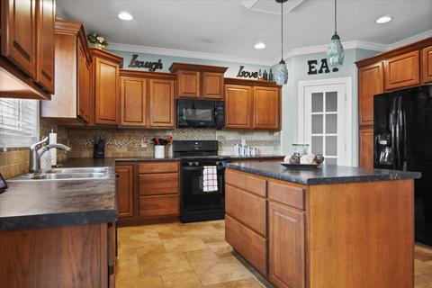 3 River Run, Downs, IL 61736 photo 15