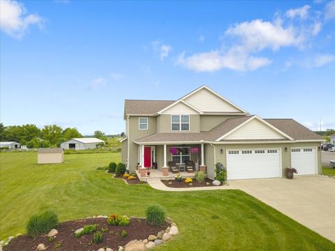 3 River Run, Downs, IL 61736 photo 2