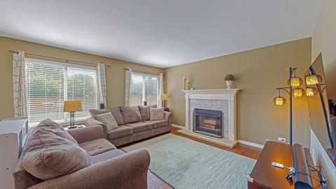 861 Tallgrass Dr, Bartlett, IL 60103 photo 9