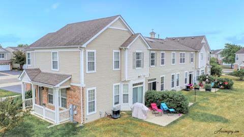 2475 Evergreen Cir, Mchenry, IL 60050 photo 17