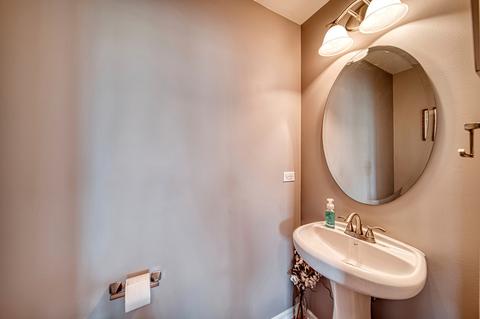 2475 Evergreen Cir, Mchenry, IL 60050 photo 7