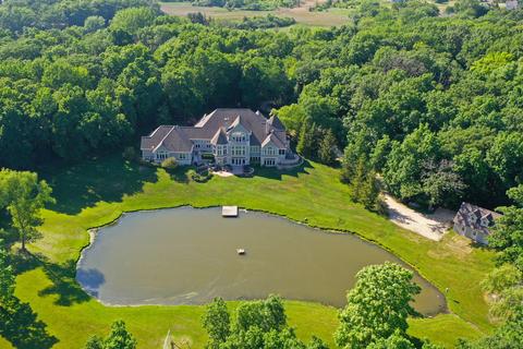 75 N Saddle Tree Ln, North Barrington, IL 60010 photo 2