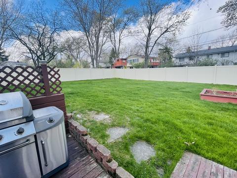 580 Edgemont Ln, Hoffman Estates, IL 60169 photo 19