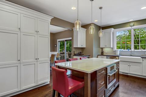 304 Wildberry Ln, Bartlett, IL 60103 photo 6