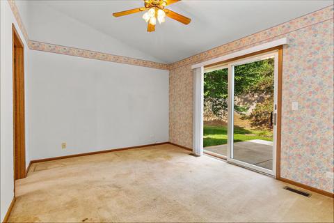 747 Alice Pl, Elgin, IL 60123 photo 8
