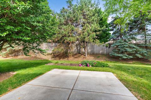 747 Alice Pl, Elgin, IL 60123 photo 15