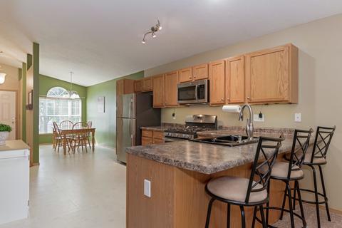 12 Fetzer Dr, Bloomington, IL 61704 photo 7