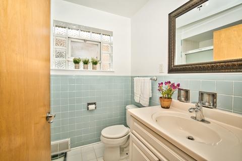4241 W Devon Ave, Chicago, IL 60646 photo 33