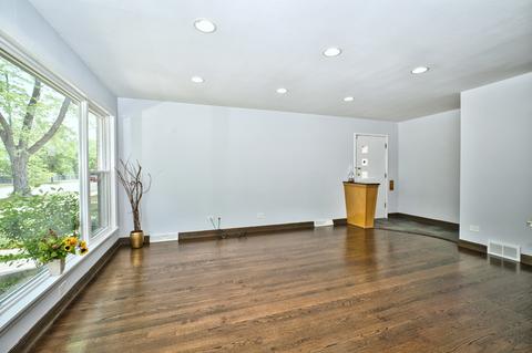 4241 W Devon Ave, Chicago, IL 60646 photo 13