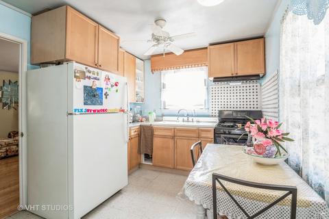 1094 E Thacker St, Des Plaines, IL 60016 photo 11