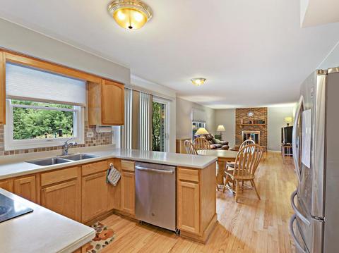 5011 Adele Dr, Gurnee, IL 60031 photo 17