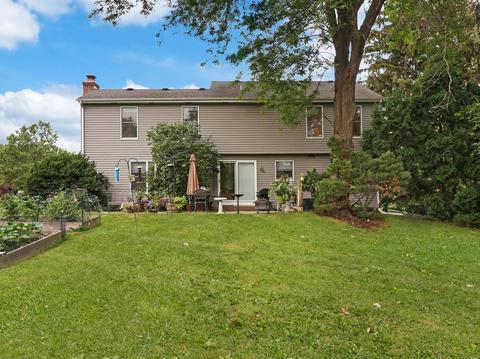 5011 Adele Dr, Gurnee, IL 60031 photo 8