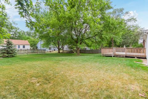 1505 Greenridge Ave, Algonquin, IL 60102 photo 4