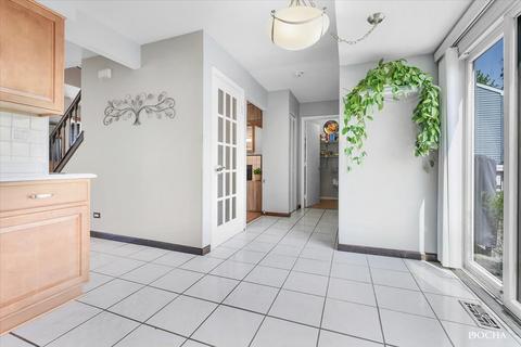 813 Appletree Ct, Bartlett, IL 60103 photo 15