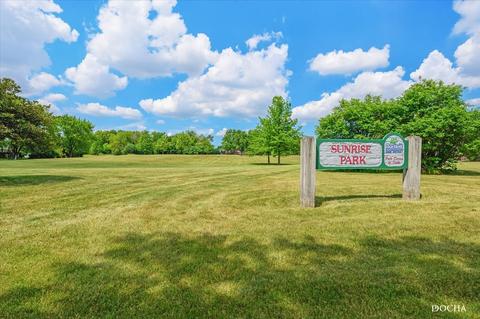 813 Appletree Ct, Bartlett, IL 60103 photo 39