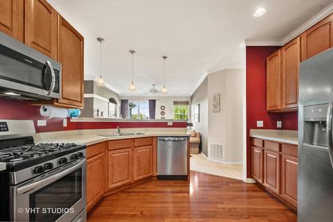 4264 Savoy Ln, Mchenry, IL 60050 photo 5