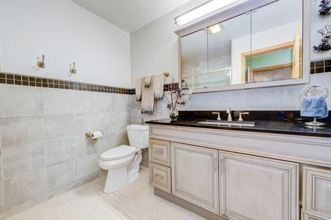5450 Astor Ln #308, Rolling Meadows, IL 60008 photo 16