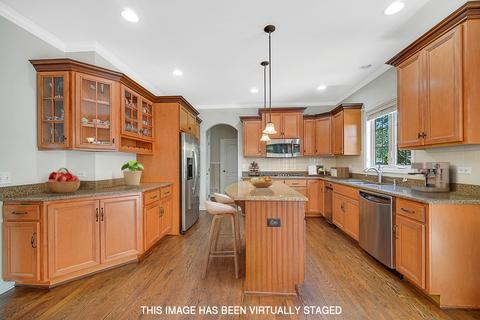 616 Parkway Dr, Wheaton, IL 60187 photo 9