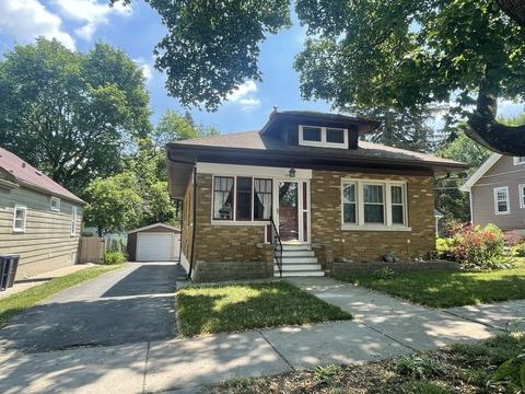 1043 Augusta Ave, Elgin, IL 60120 photo 1
