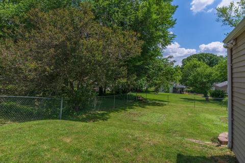709 E Wood St, Bloomington, IL 61701 photo 36