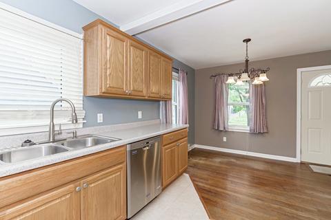 709 E Wood St, Bloomington, IL 61701 photo 14
