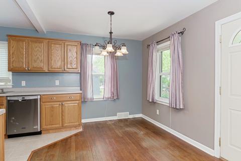 709 E Wood St, Bloomington, IL 61701 photo 8