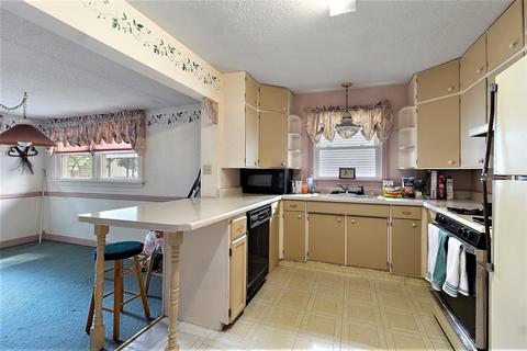 555 S Fraser Ave, Kankakee, IL 60901 photo 5