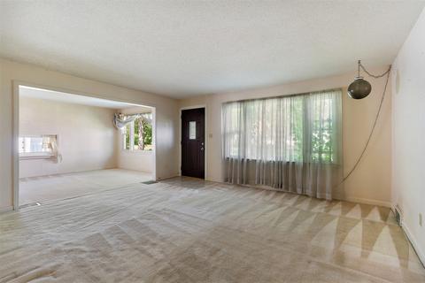 555 S Fraser Ave, Kankakee, IL 60901 photo 2