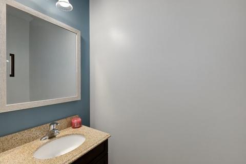 301 Monument Rd, Elgin, IL 60124 photo 17