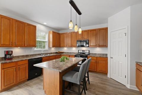 301 Monument Rd, Elgin, IL 60124 photo 12