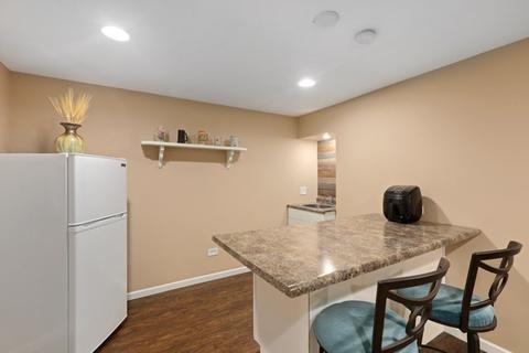 301 Monument Rd, Elgin, IL 60124 photo 32
