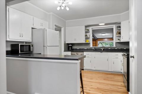 1006 N Oak St, Normal, IL 61761 photo 6